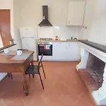 아파트 La Cascina Tra Gli Ulivi *